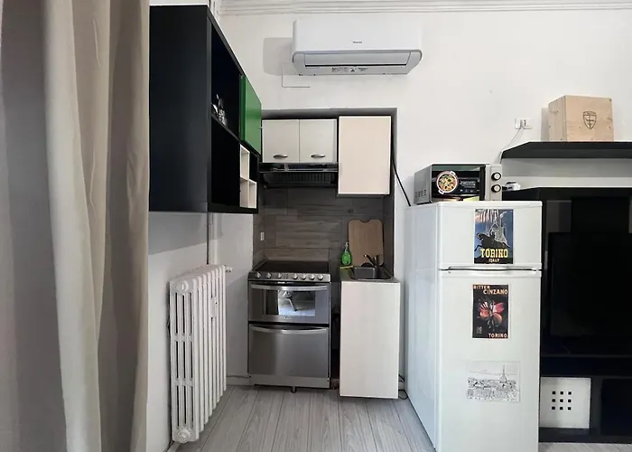 Mole Antonelliana - Giardini Reali - Centro - C1